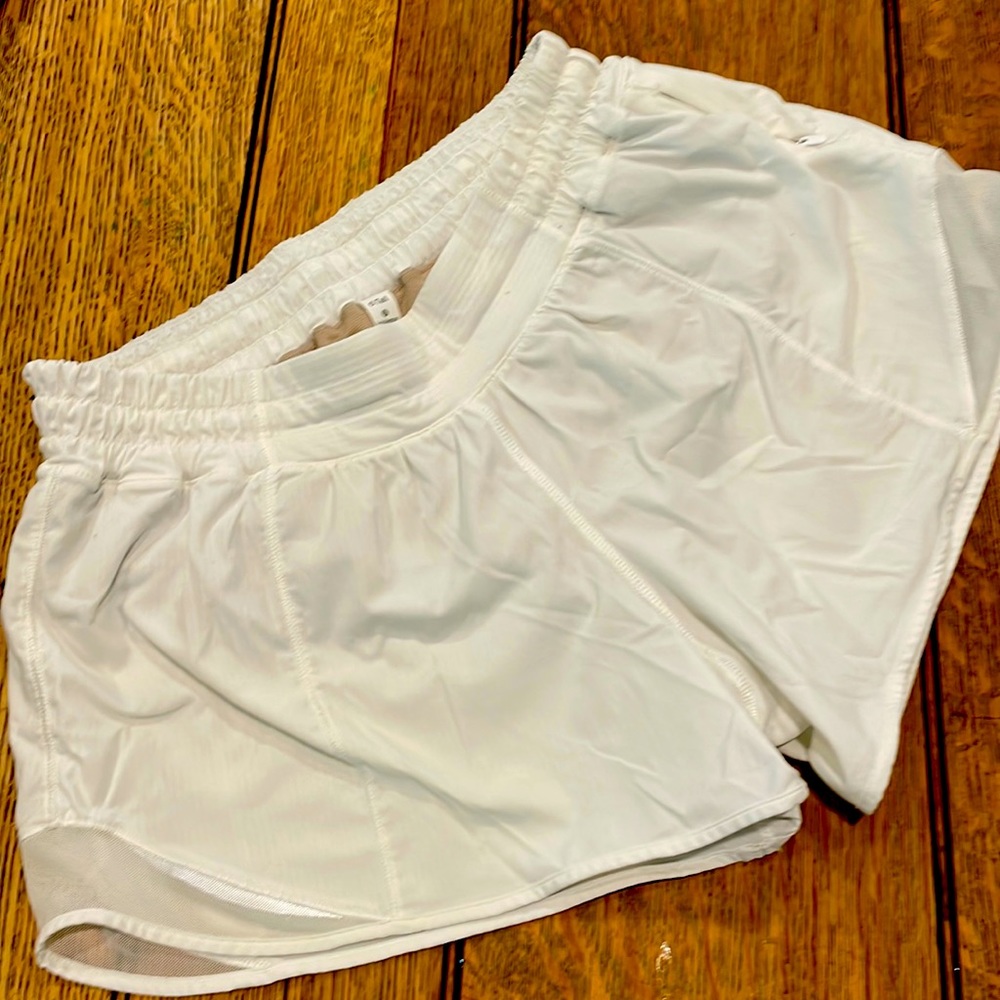 Lululemon hotty hot short